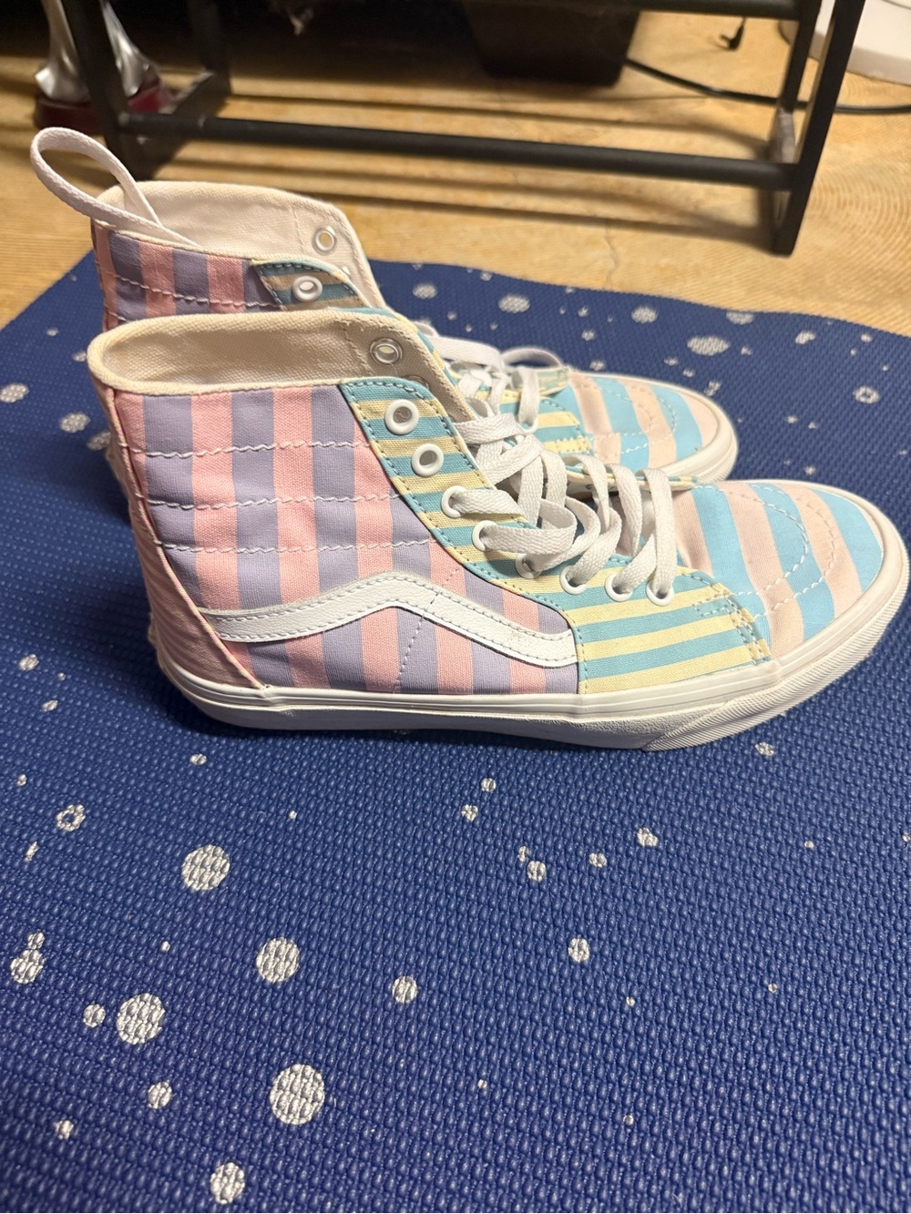 Vans Sk8 High-Top Stripe Sneakers in Pastel Multi sz 9